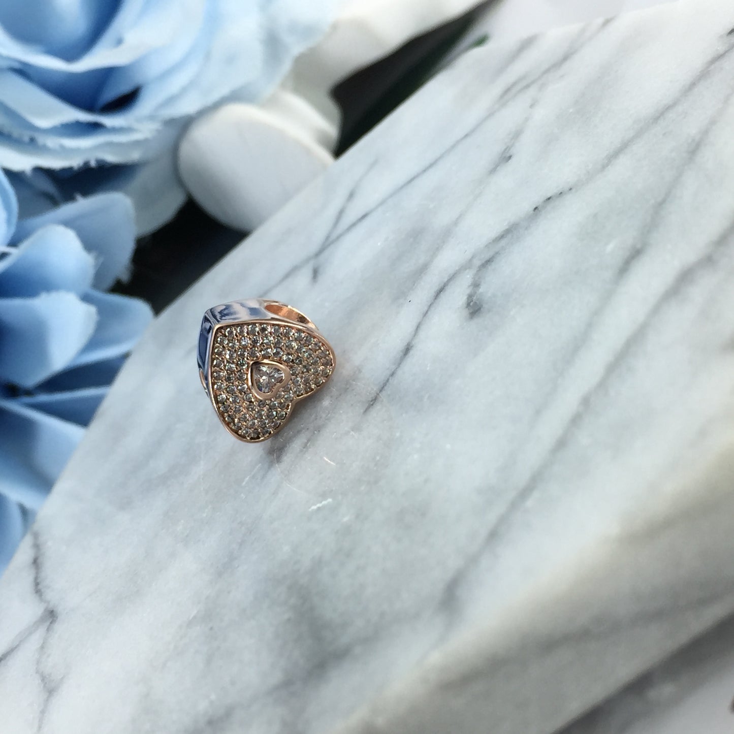 781555CZ