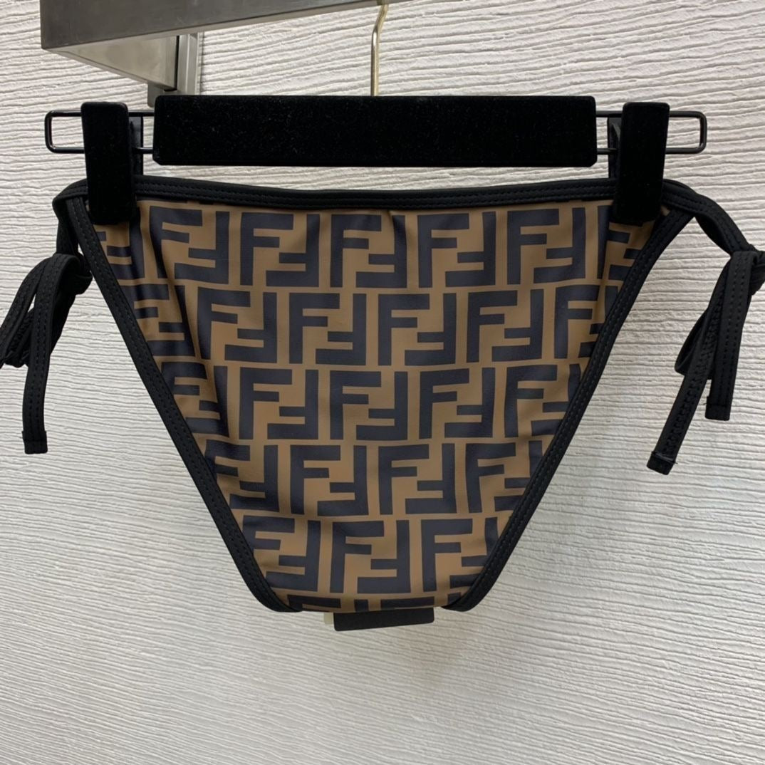 swimsuit-044