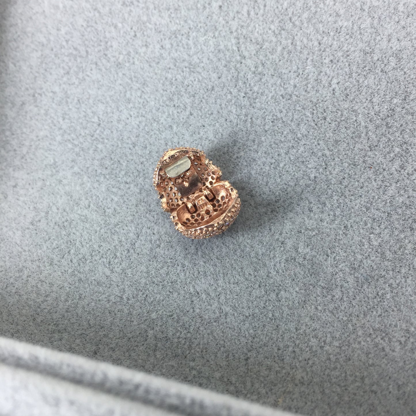 767156CZ