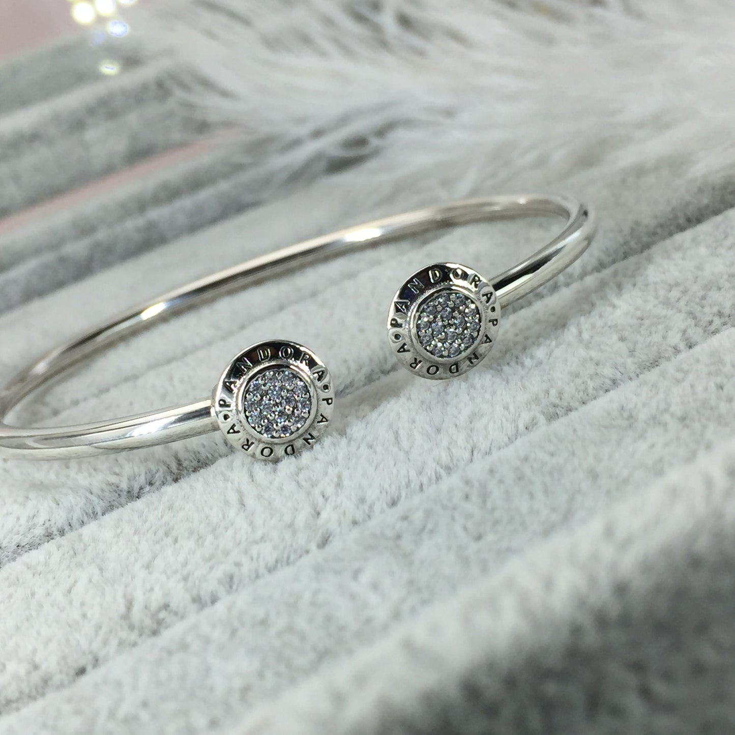 590528CZ