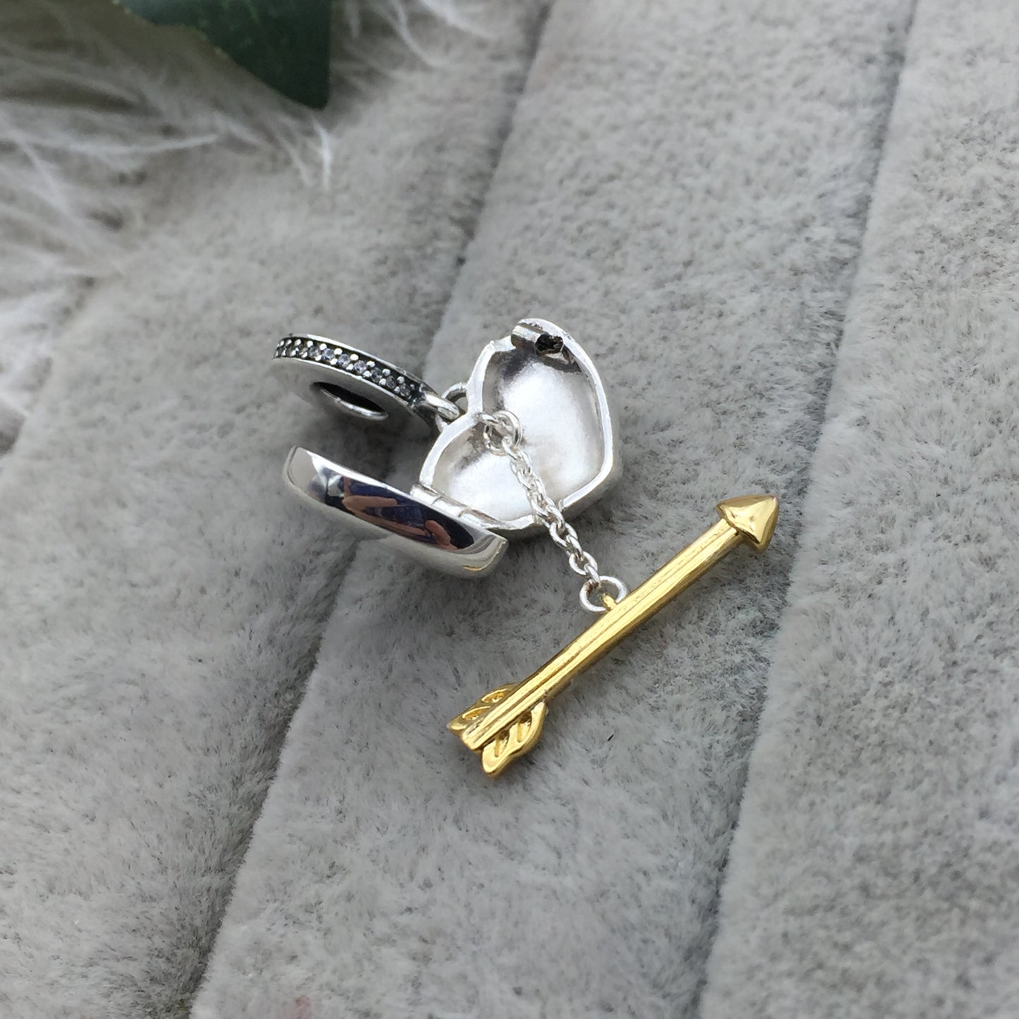 767816CZ