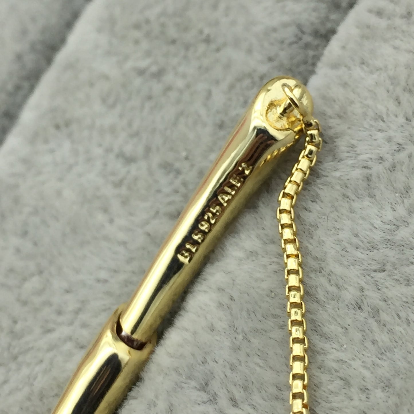 567917CZ