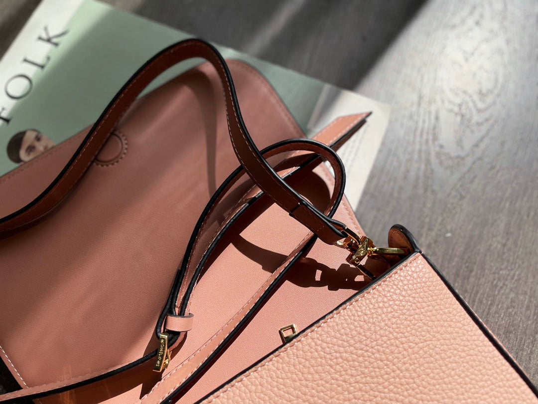 MK-BAG750