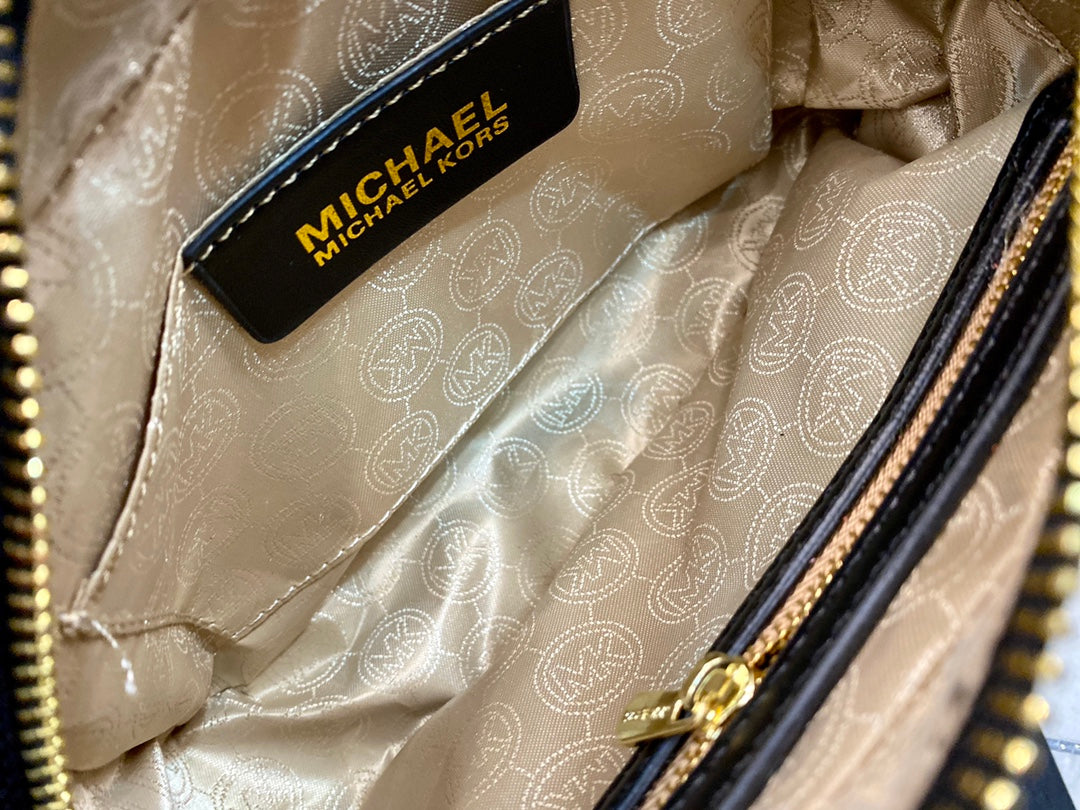 MK-BAG749