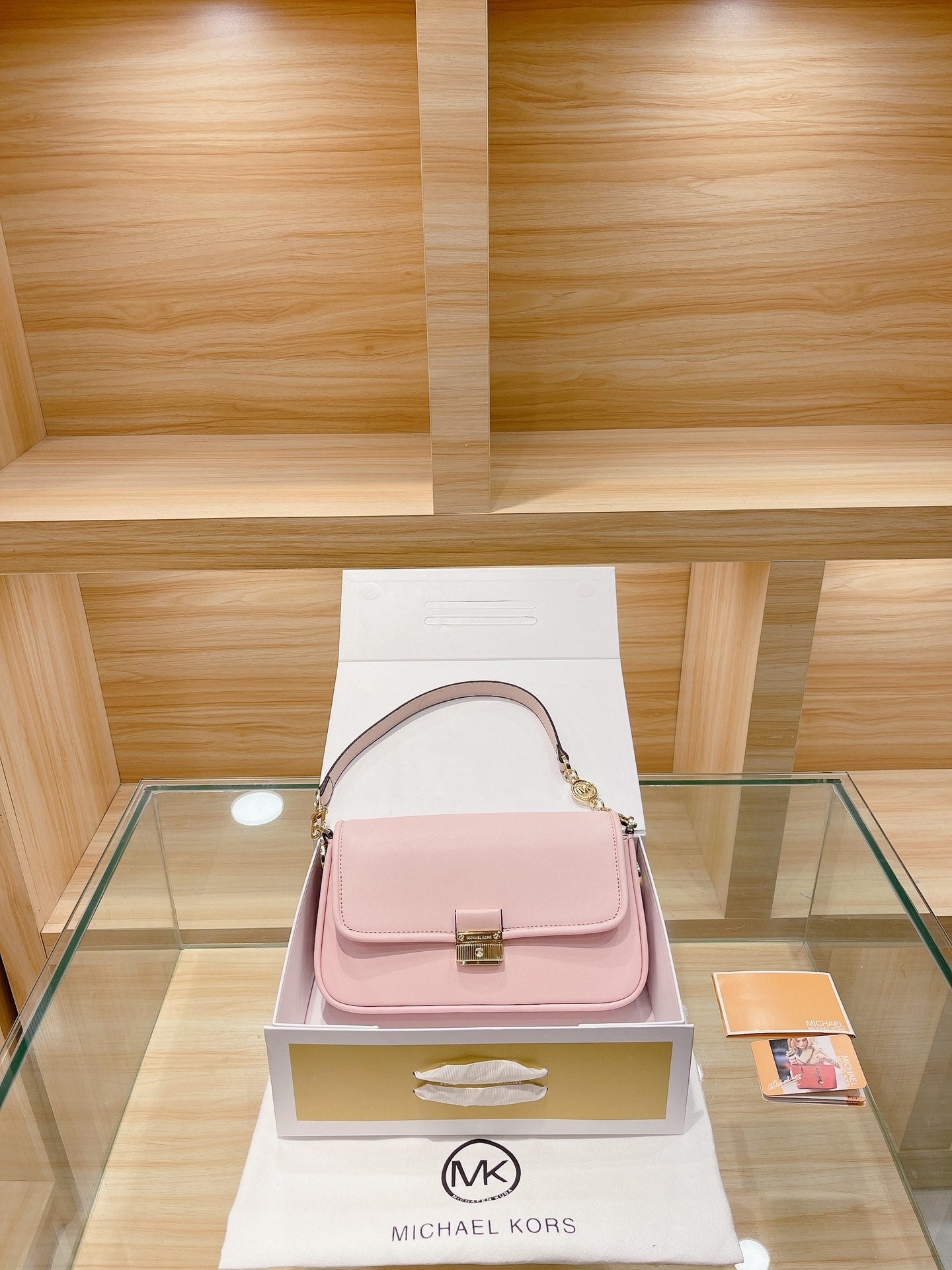 MK-BAG715