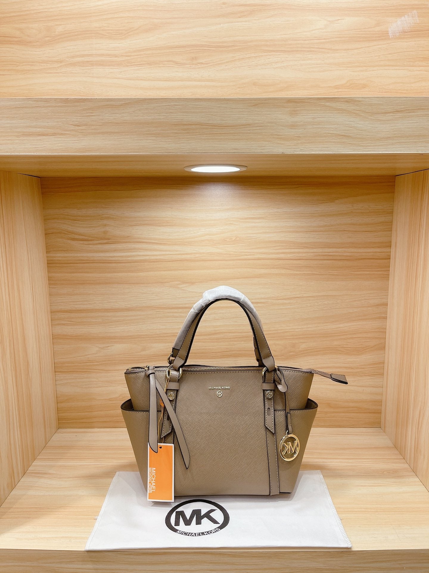 MK-BAG686