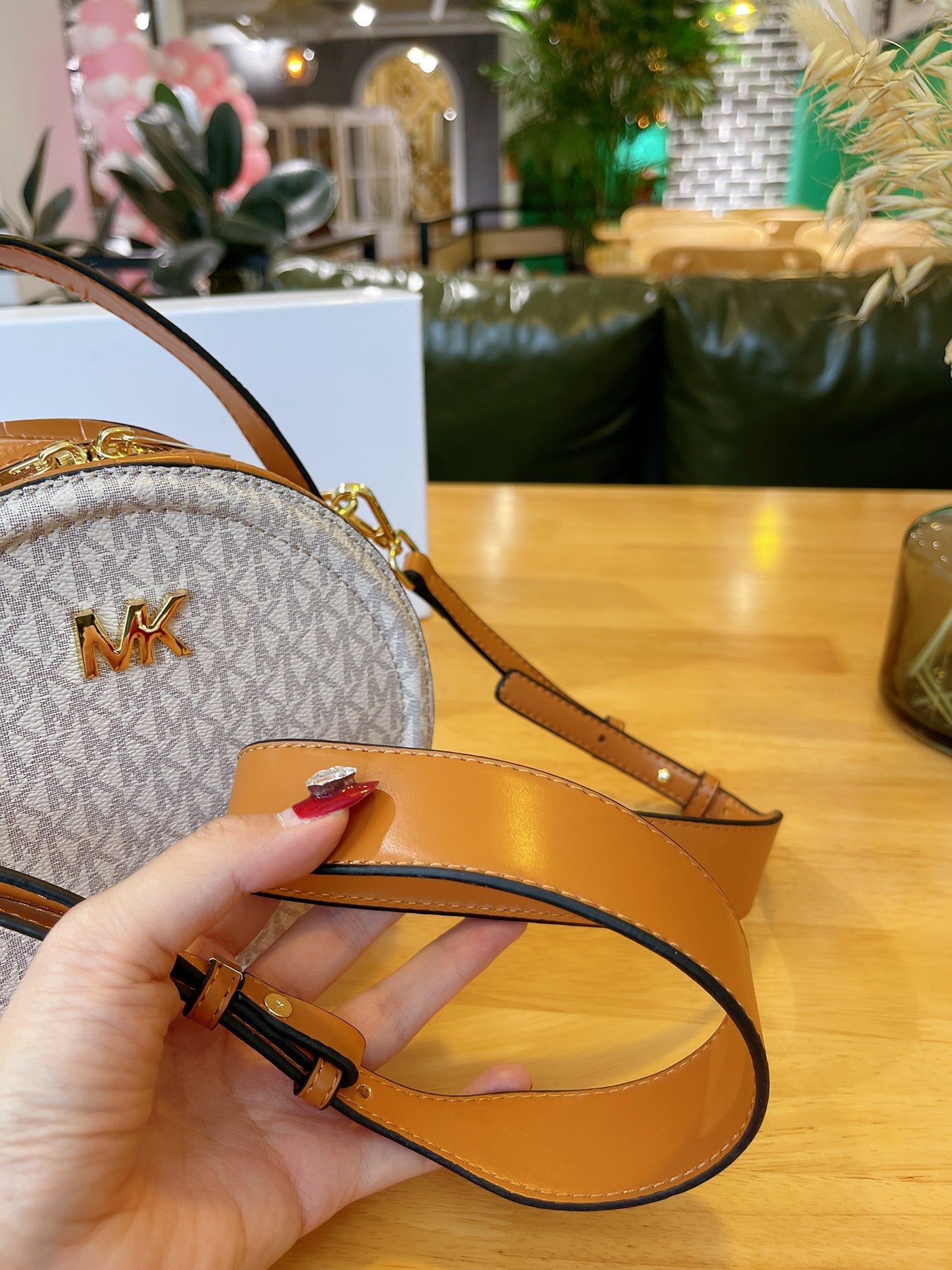 MK-BAG550
