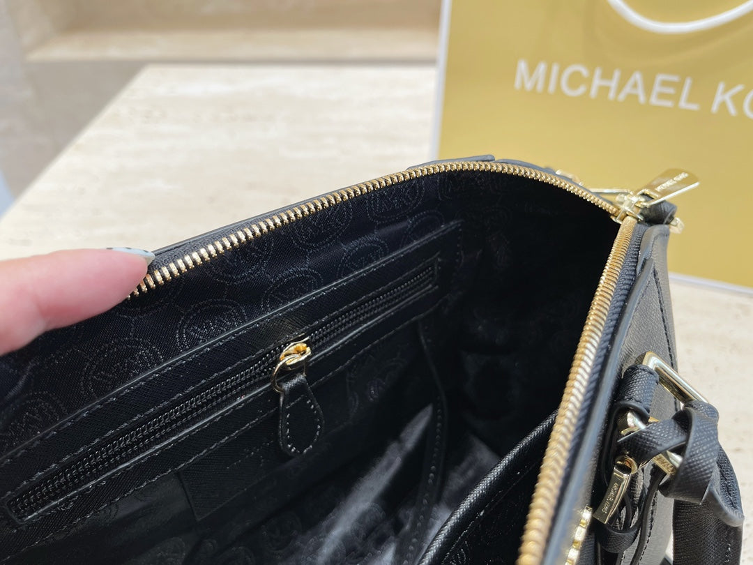 MK-BAG382