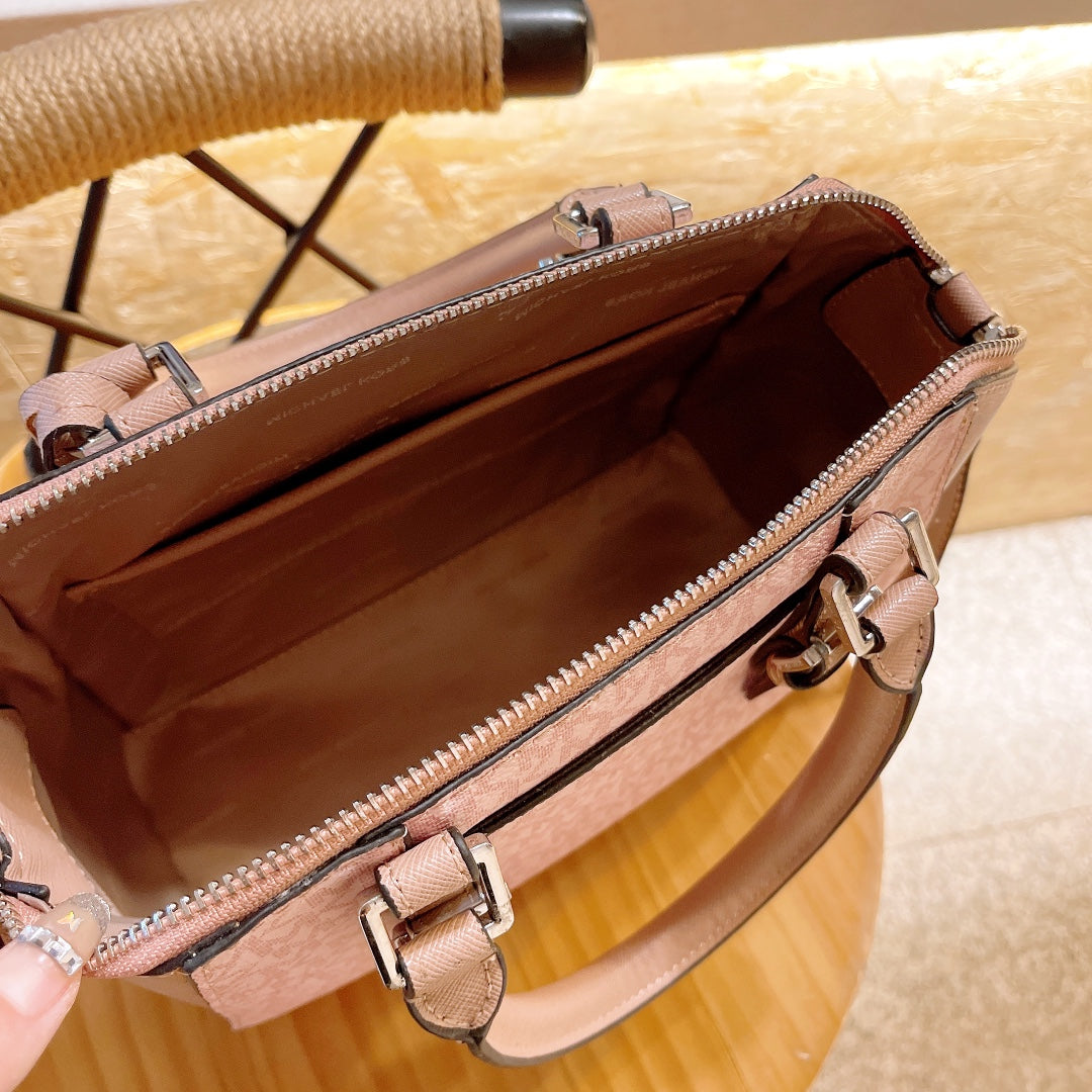 MK-BAG390