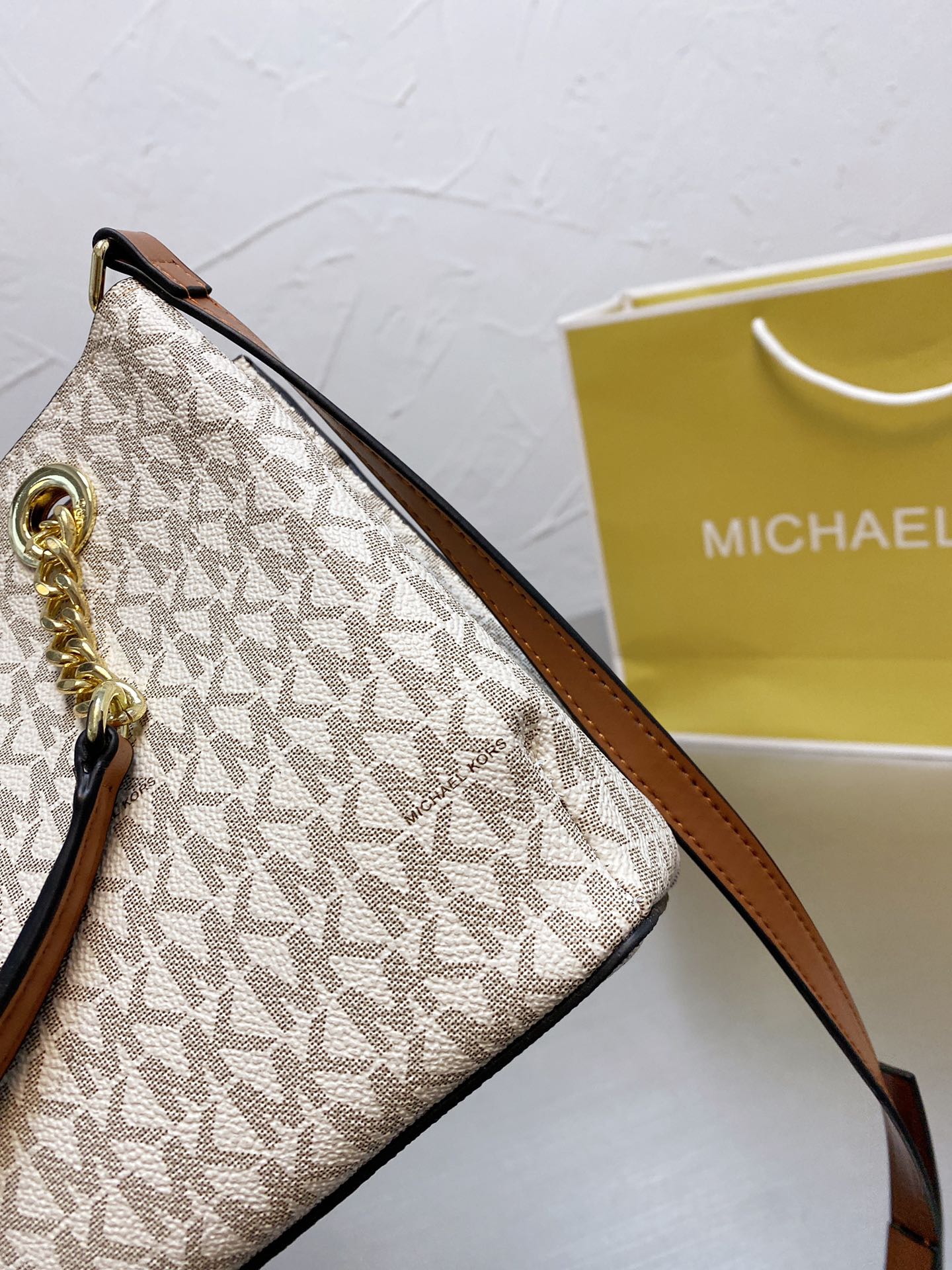 MK-BAG370