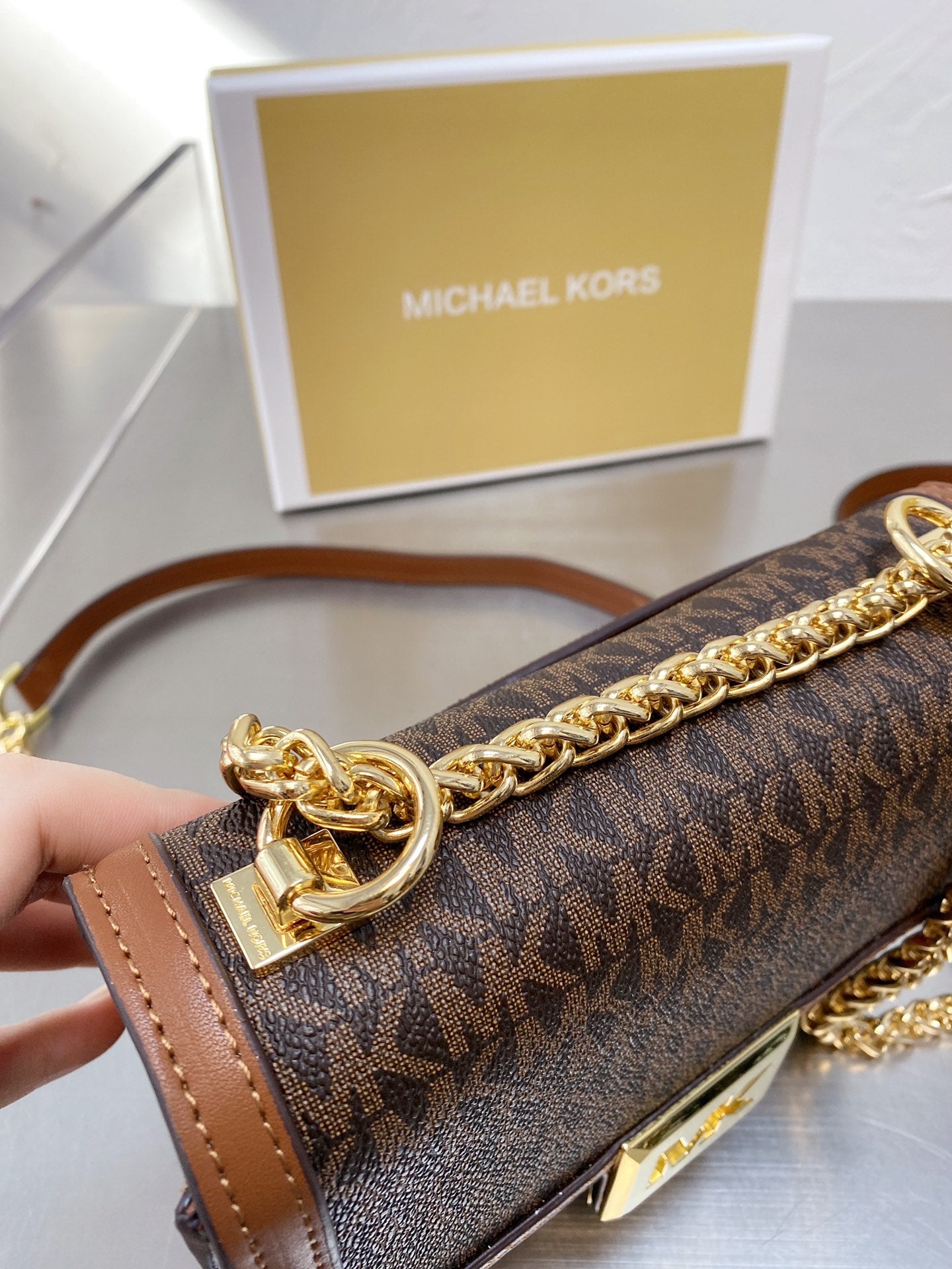 MK-BAG335