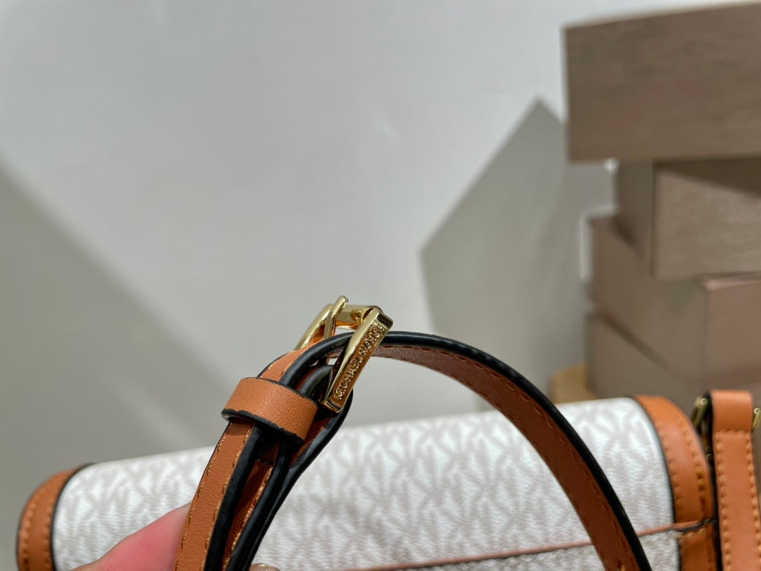 MK-BAG243