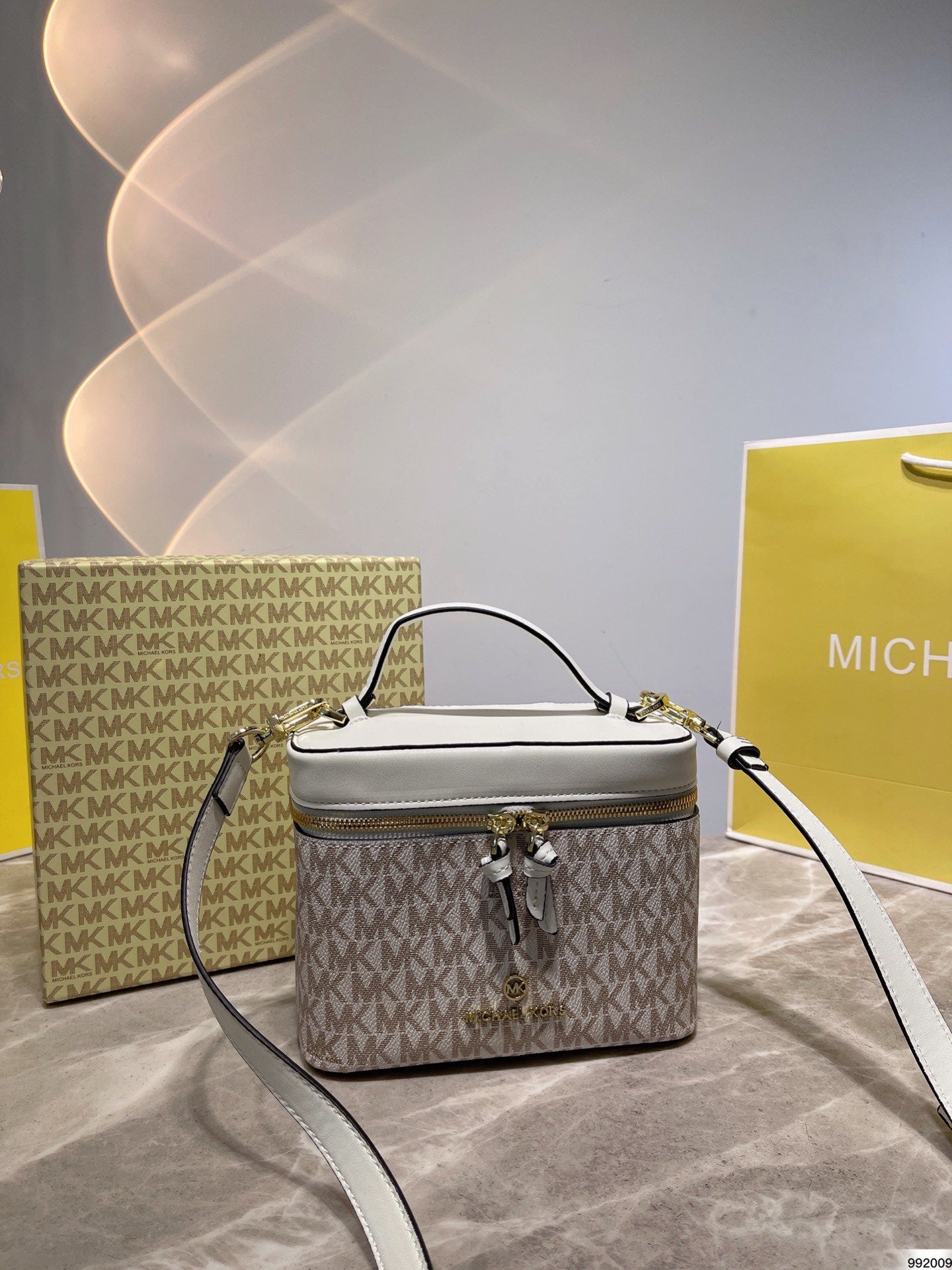 MK-BAG097