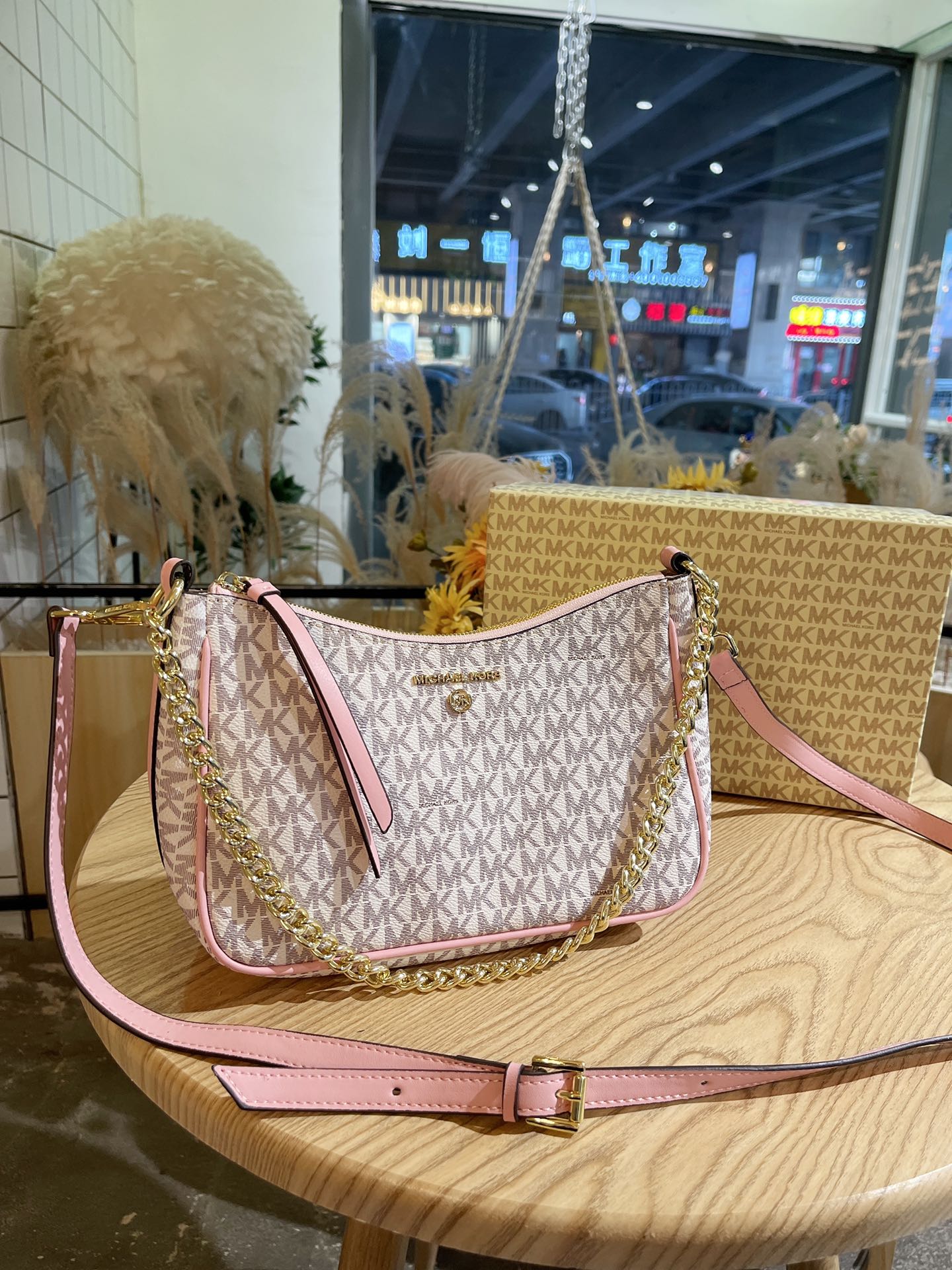 MK-BAG085