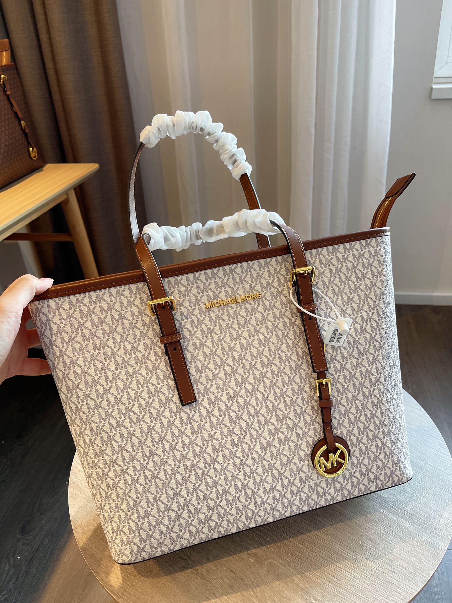 MK-BAG073