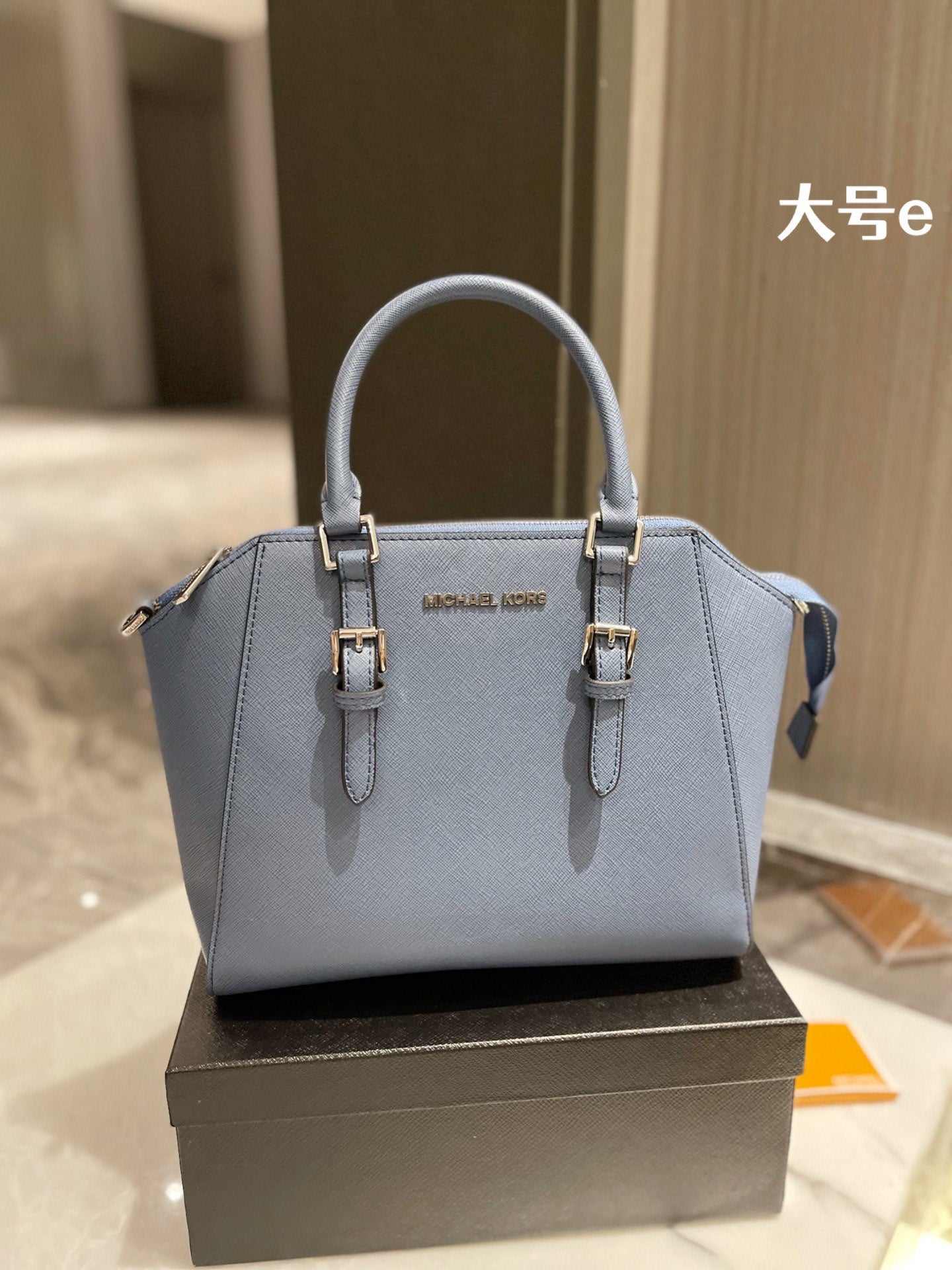 MK-BAG042