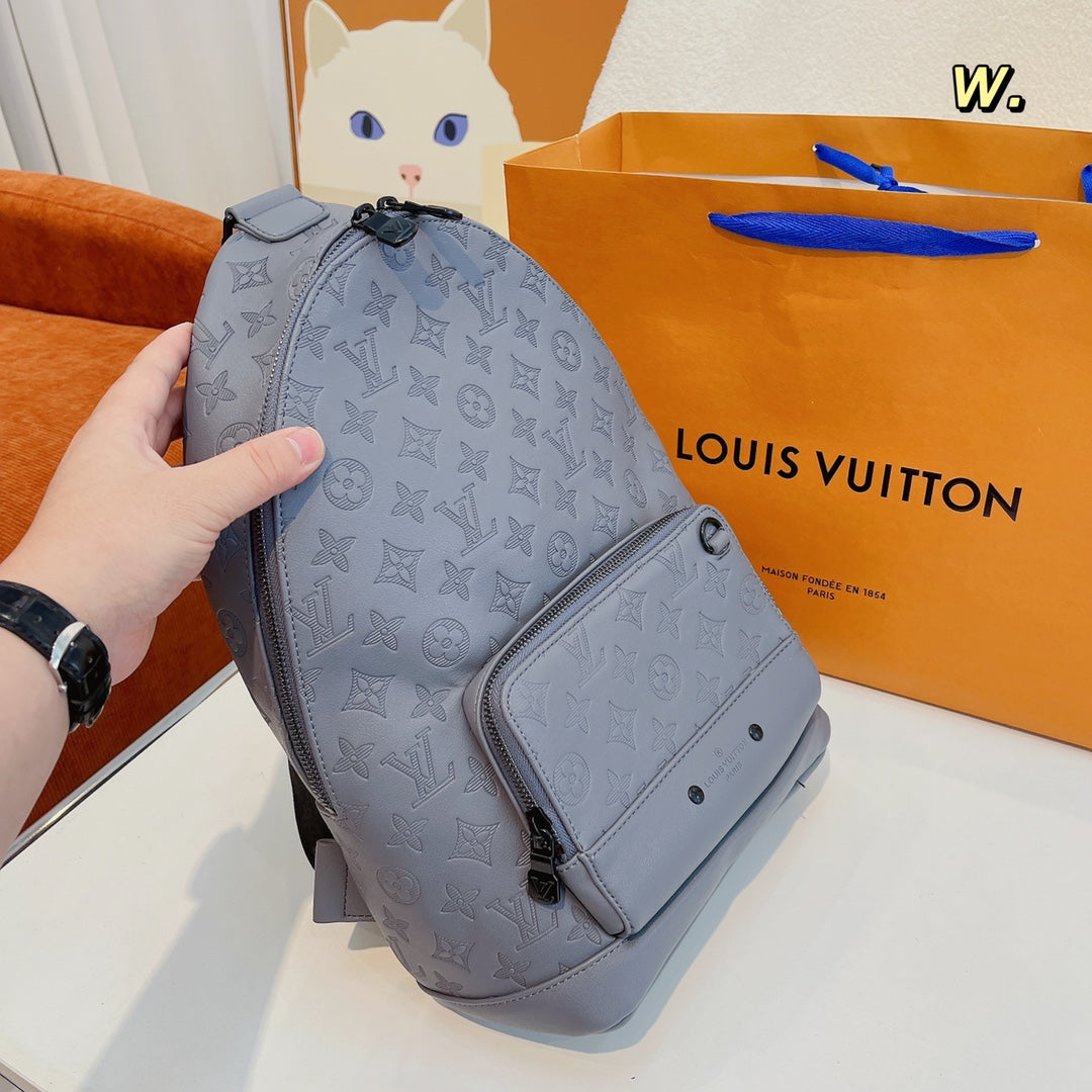 LV-BAG550