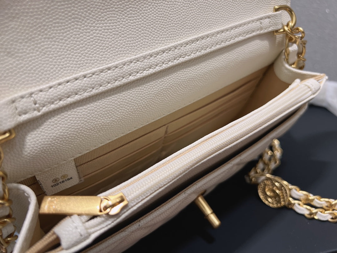 XNE-BAG723