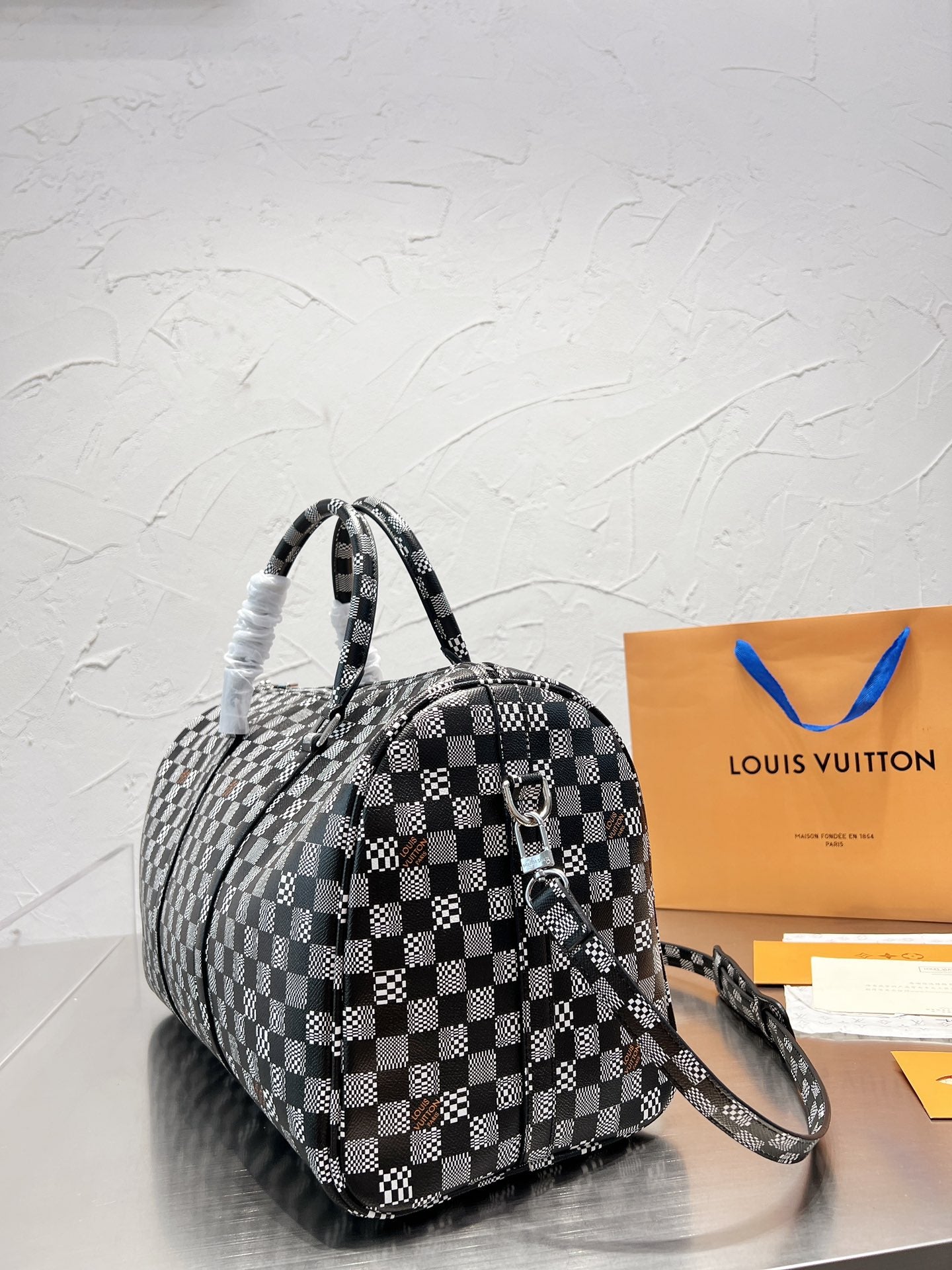 LV-BAG681