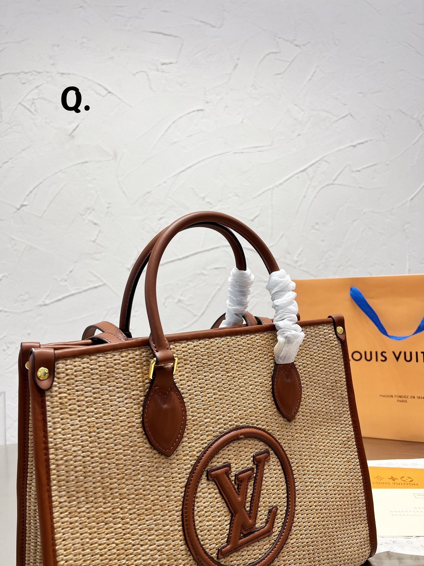 LV-BAG679