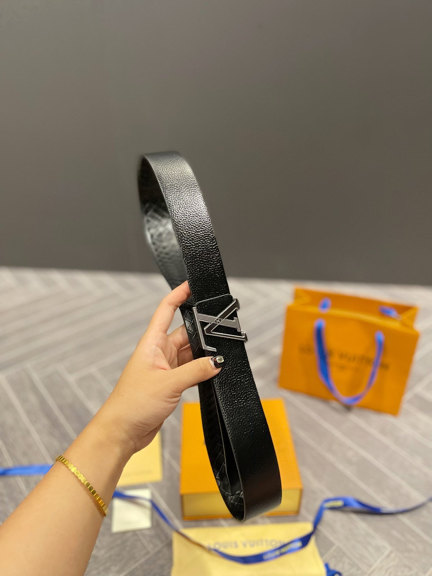 LV-BAG750