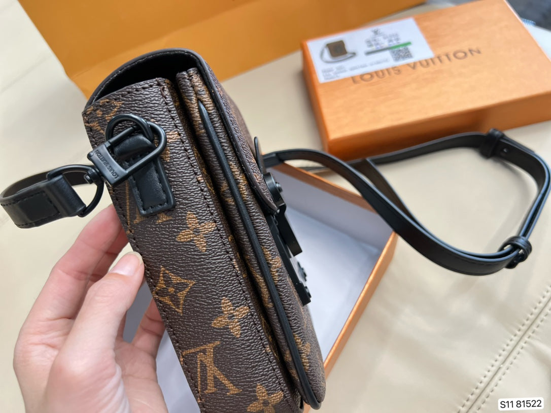 LV-BAG747