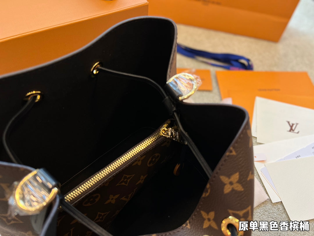 LV-BAG776