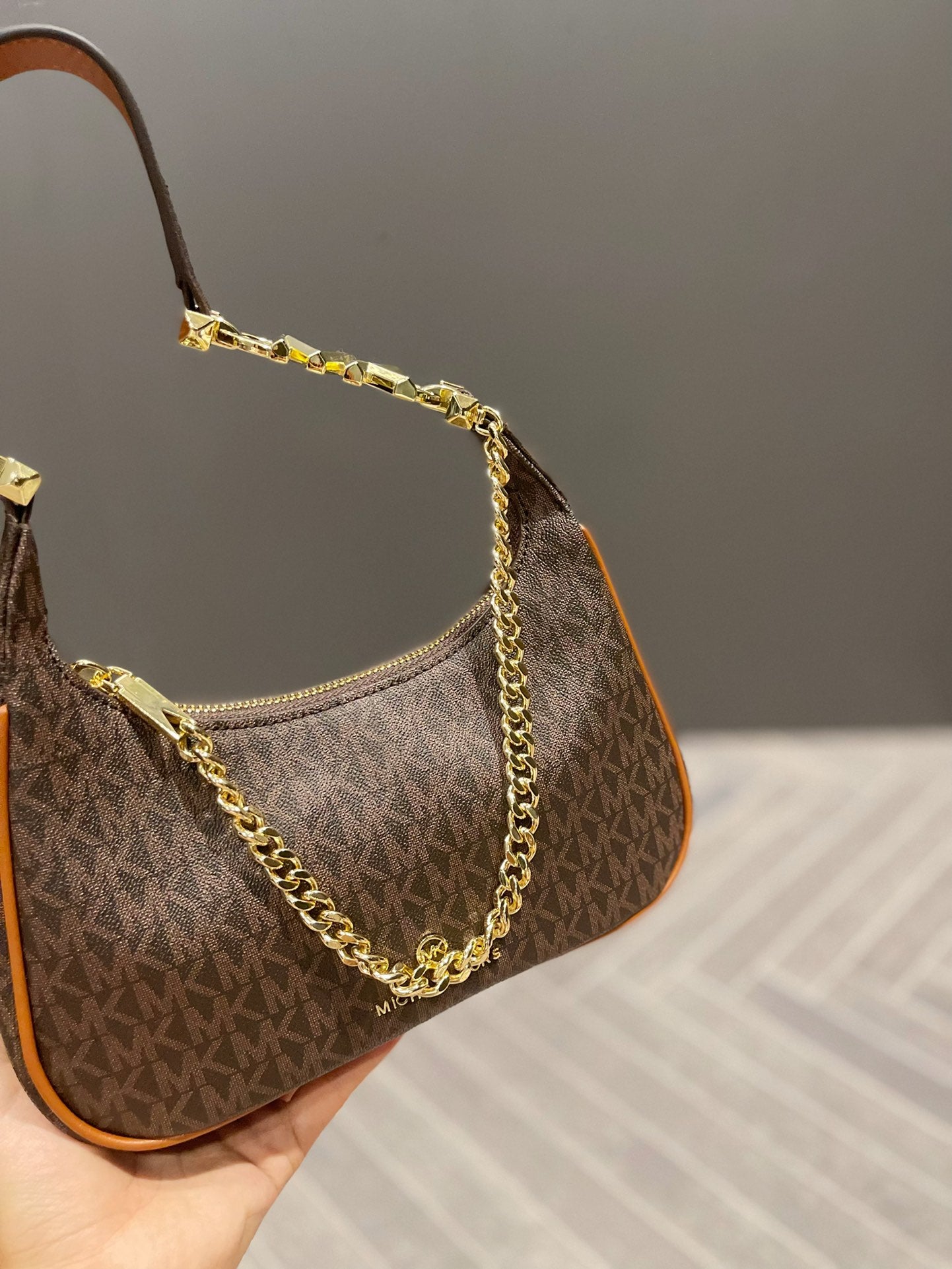 MK-BAG007