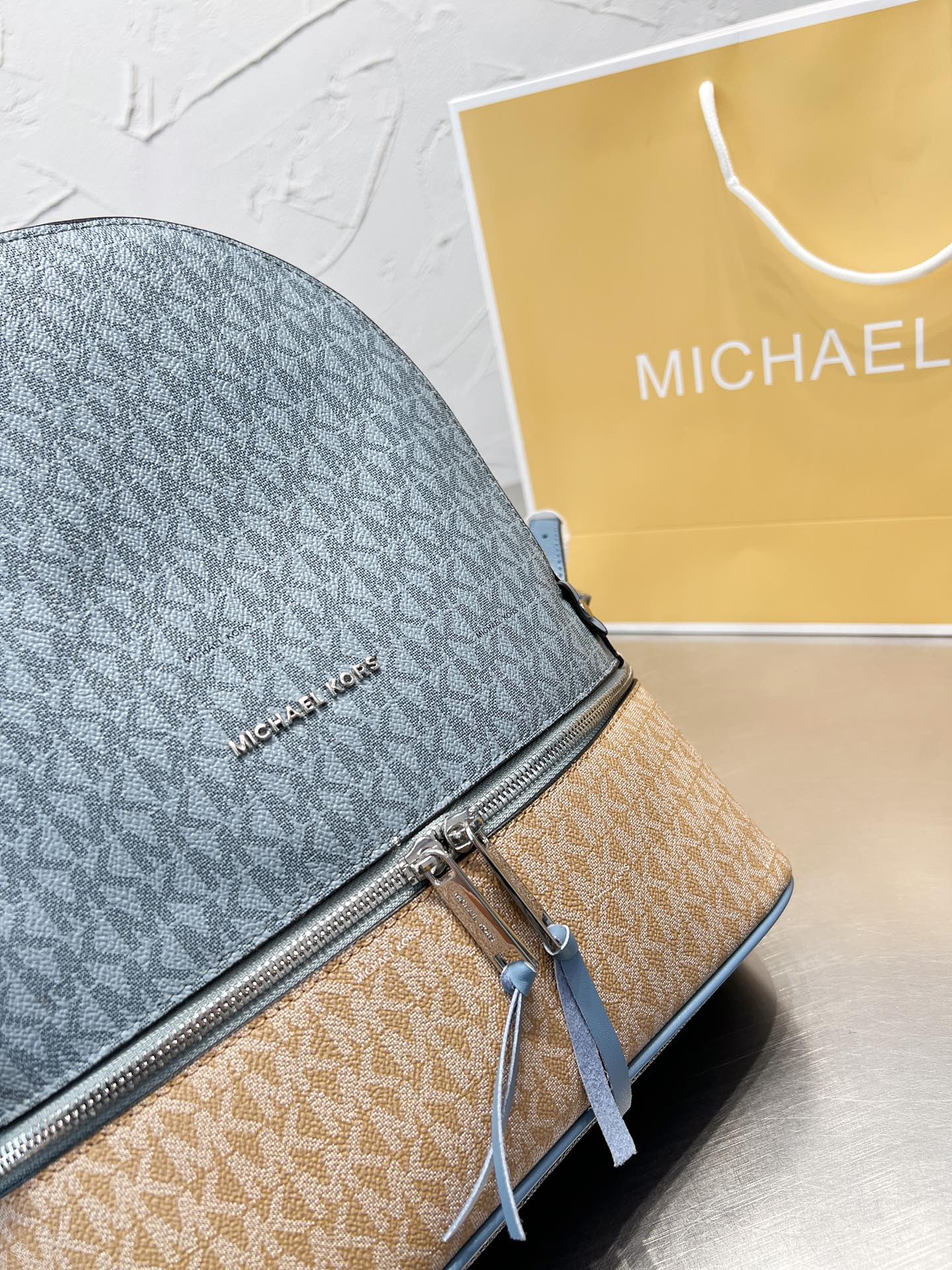 MK-BAG013