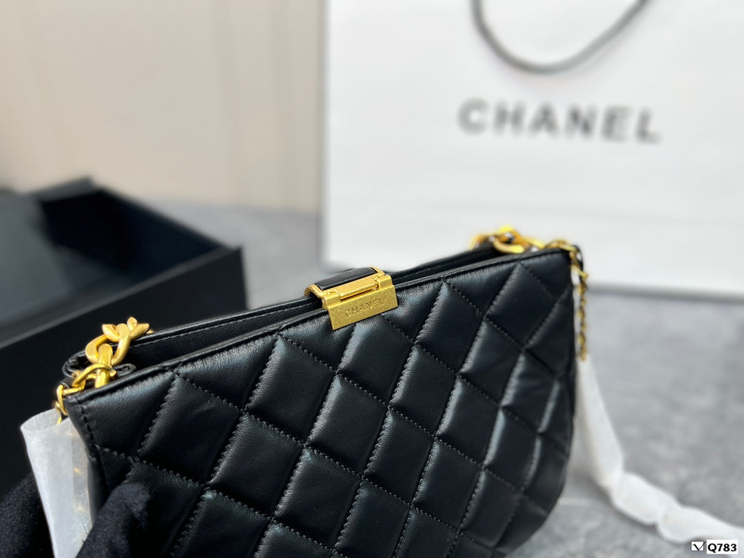 XNE-BAG735