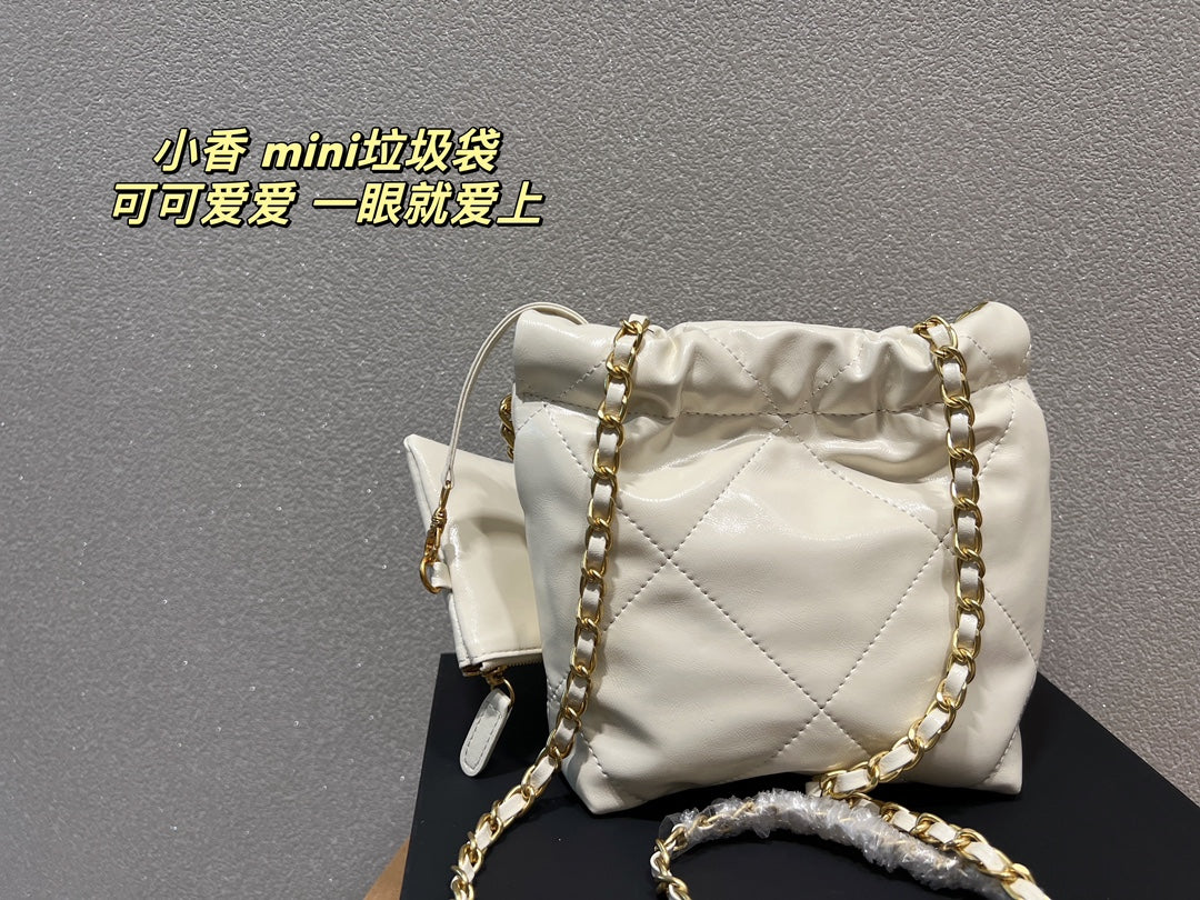 XNE-BAG527