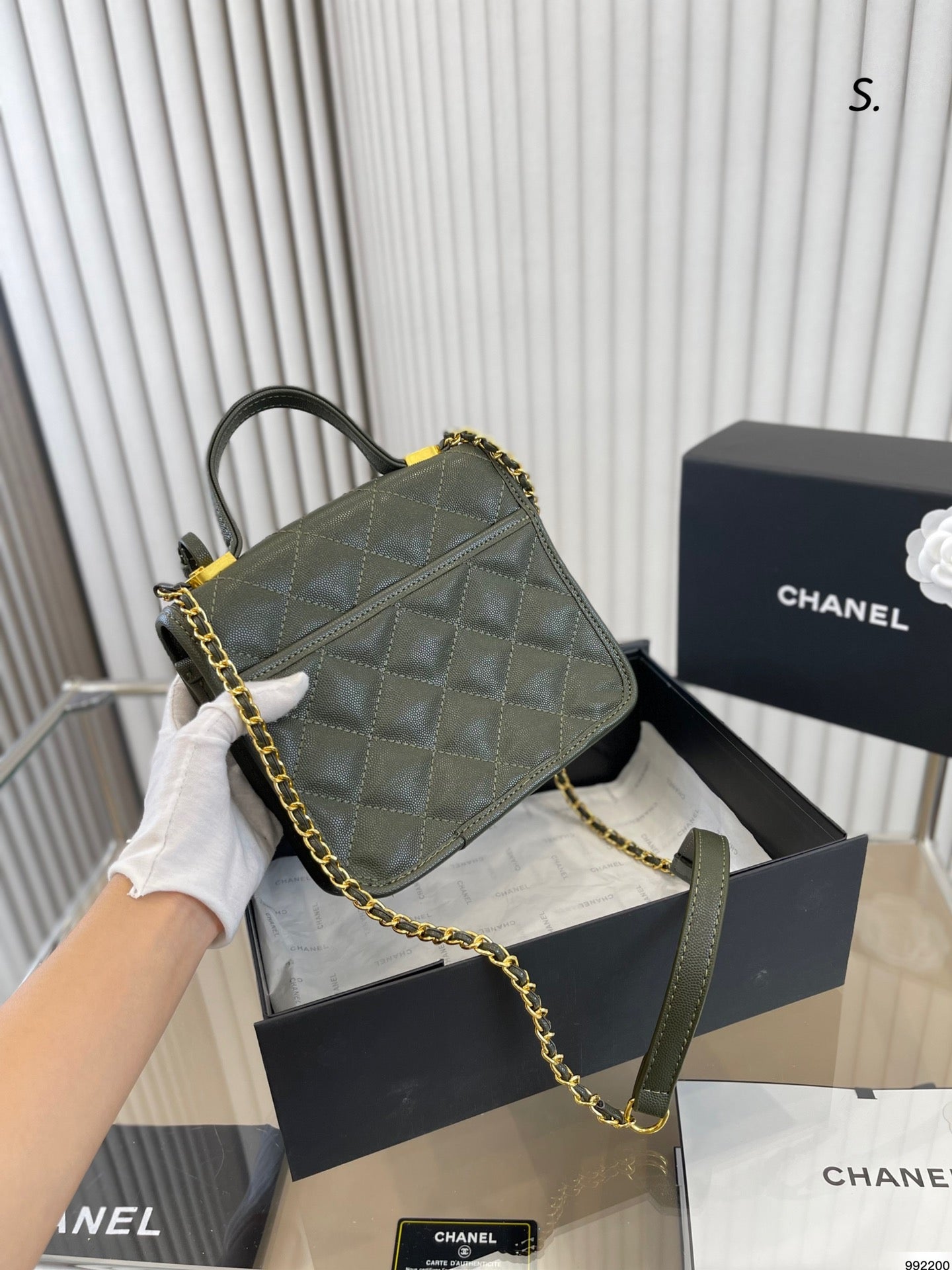 XNE-BAG464