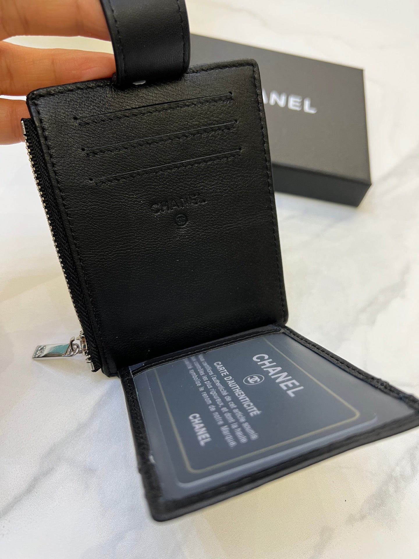 XNE-BAG473