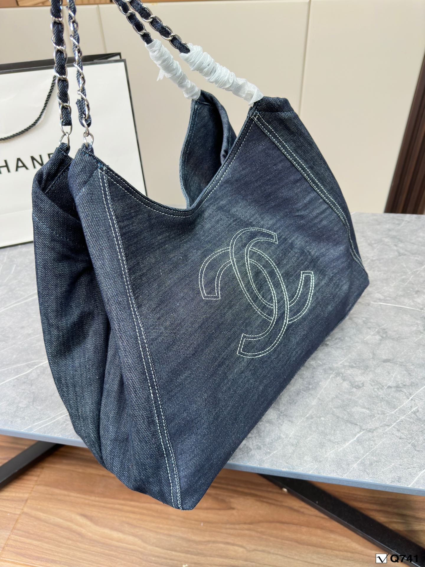 XNE-BAG237