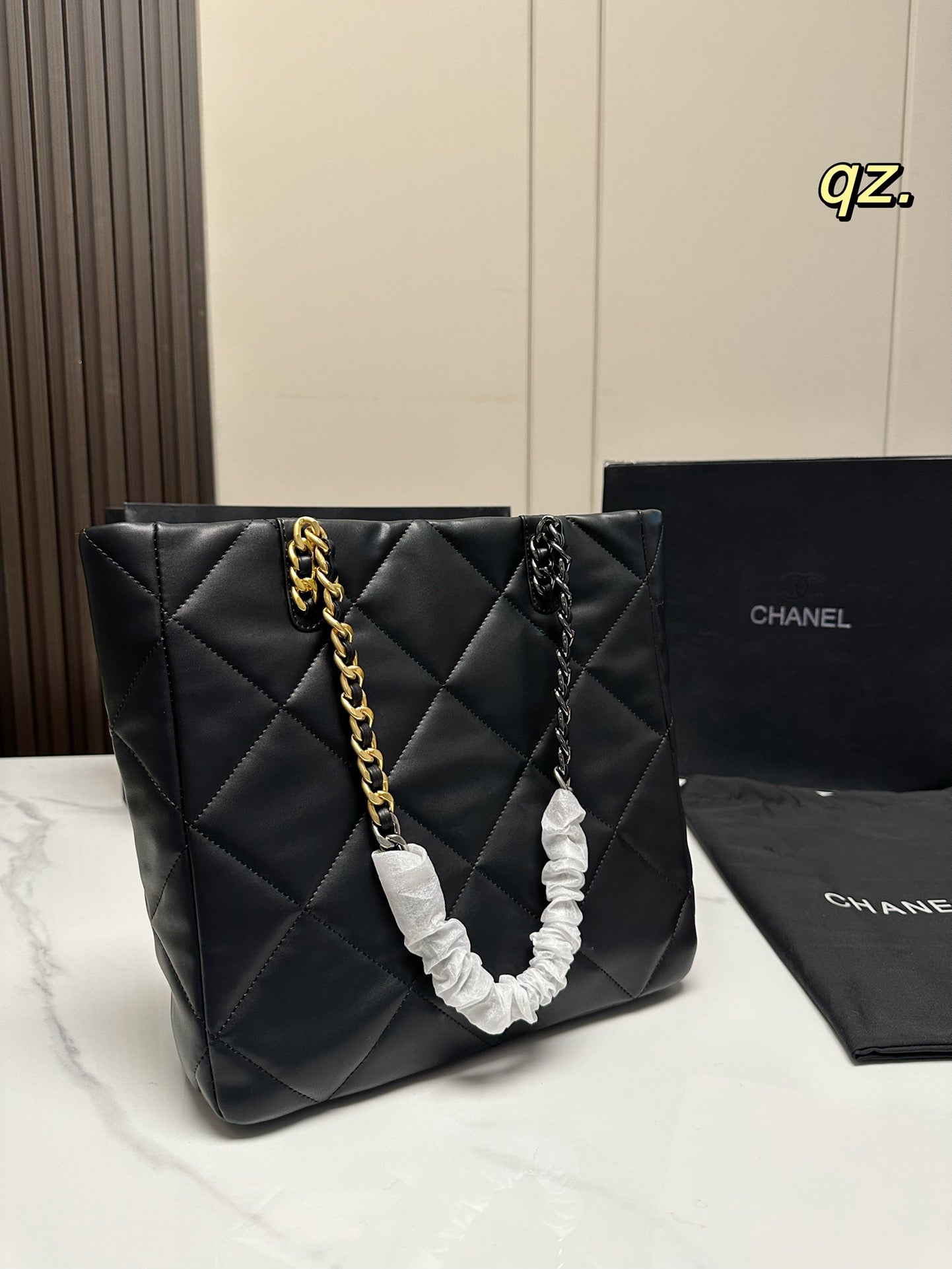 XNE-BAG241