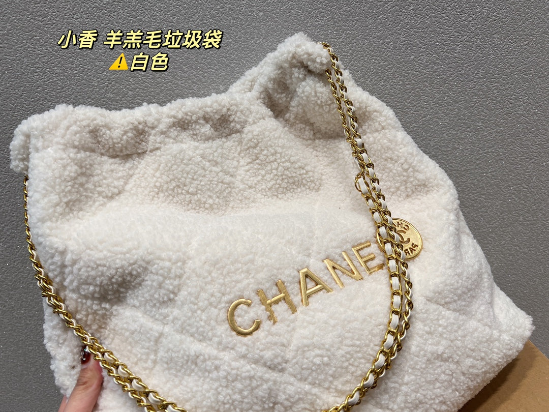 XNE-BAG177
