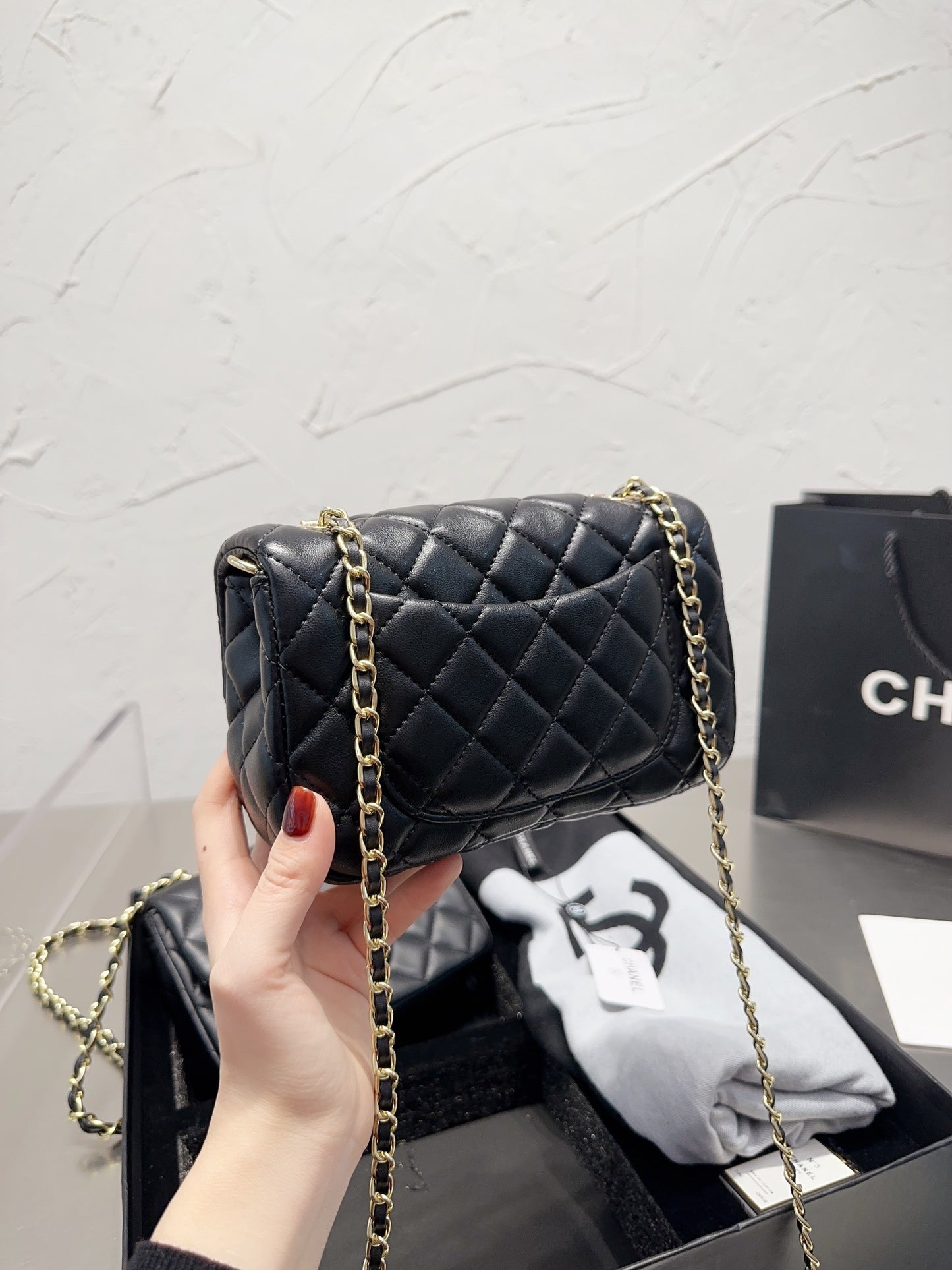 XNE-BAG575