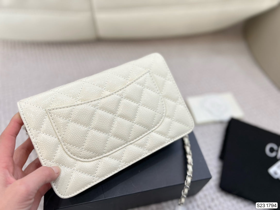 XNE-BAG596