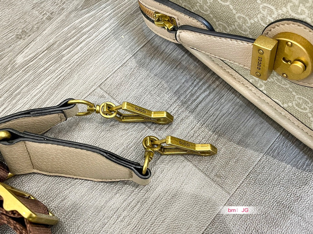 GUCCI BAG 43-1