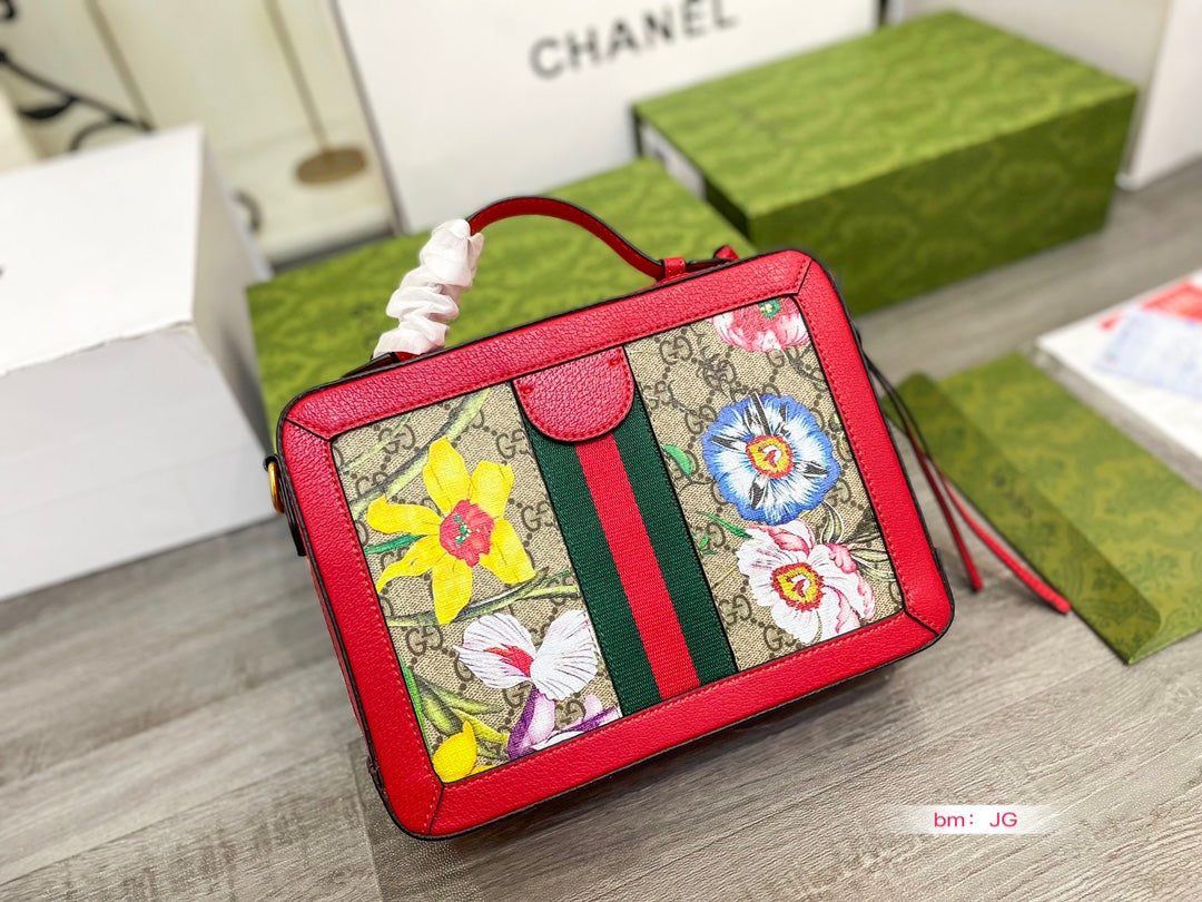 GUCCI BAG 85