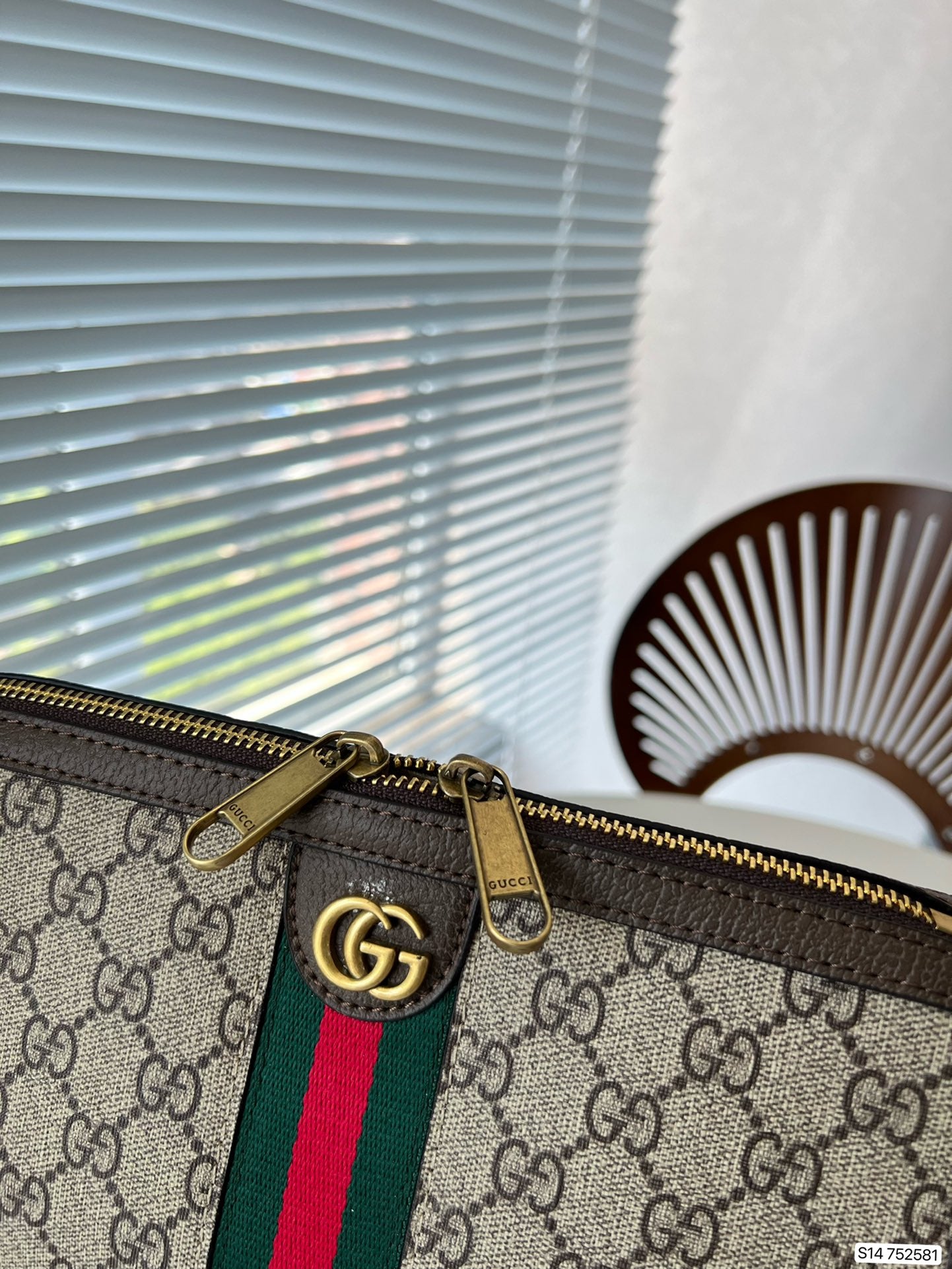 GUCCI BAG 100