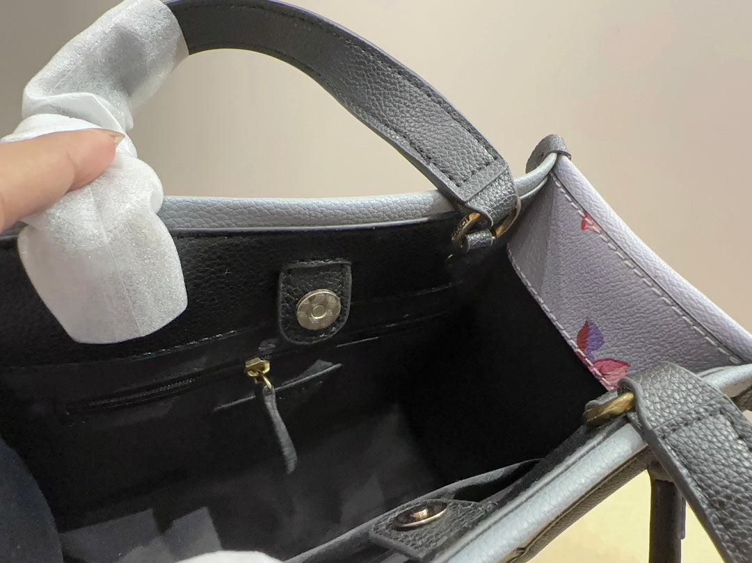Co-BAG106