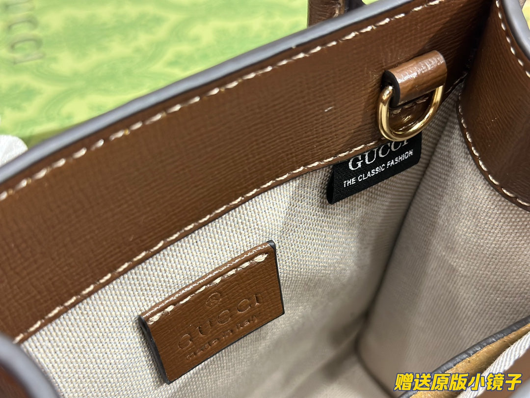 GUCCI BAG 208