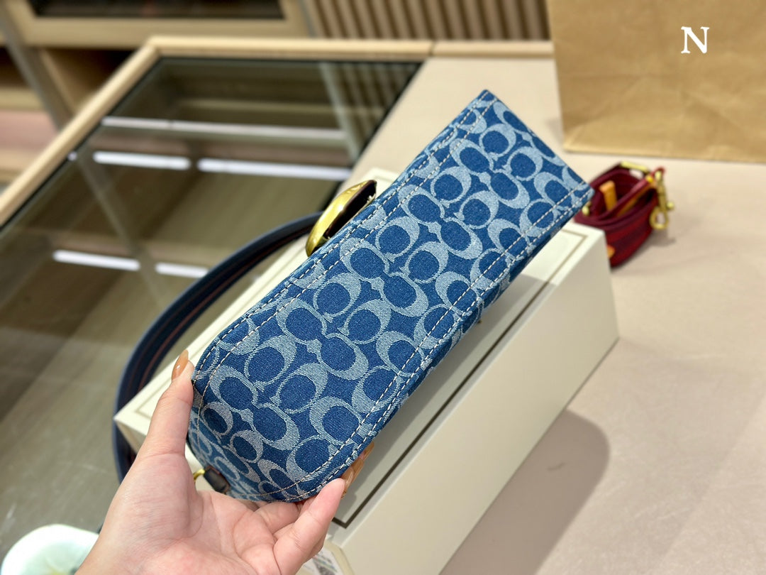 Co-BAG670