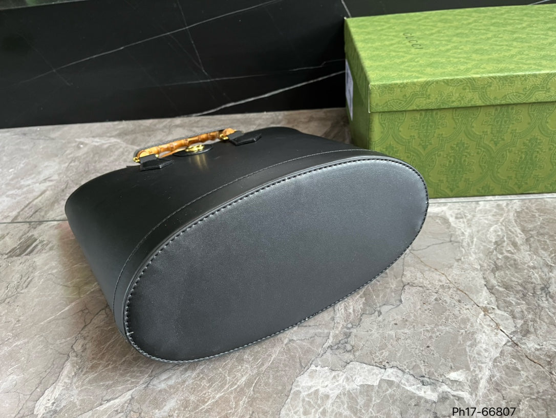 GUCCI BAG 414-2