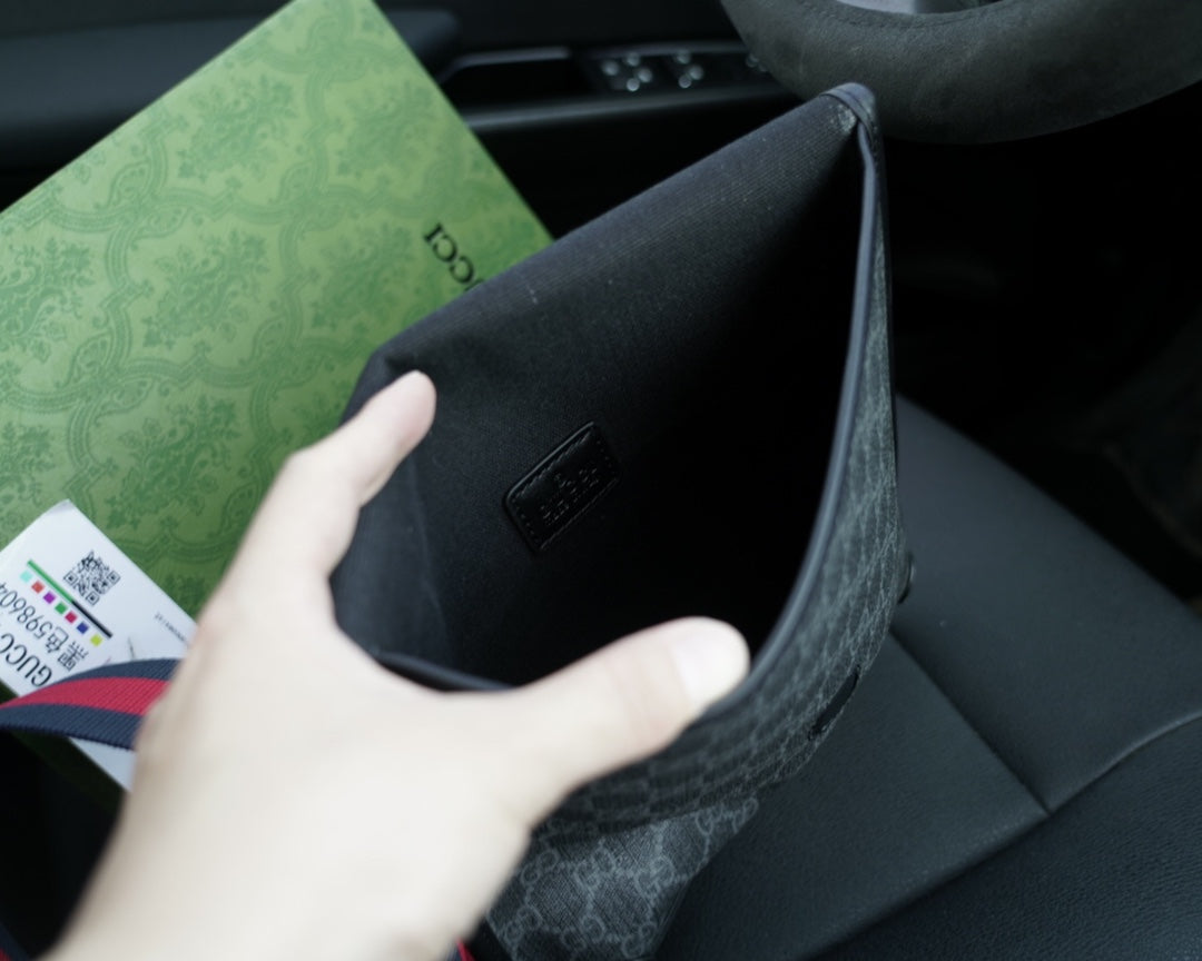 GUCCI BAG 415-2