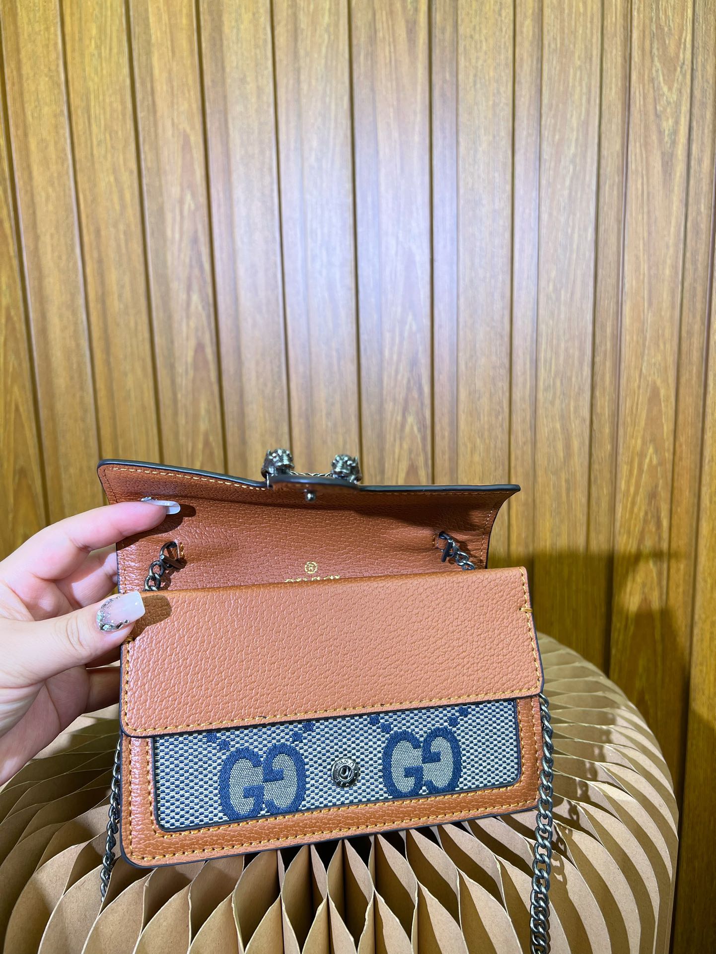 GUCCI BAG 423-2