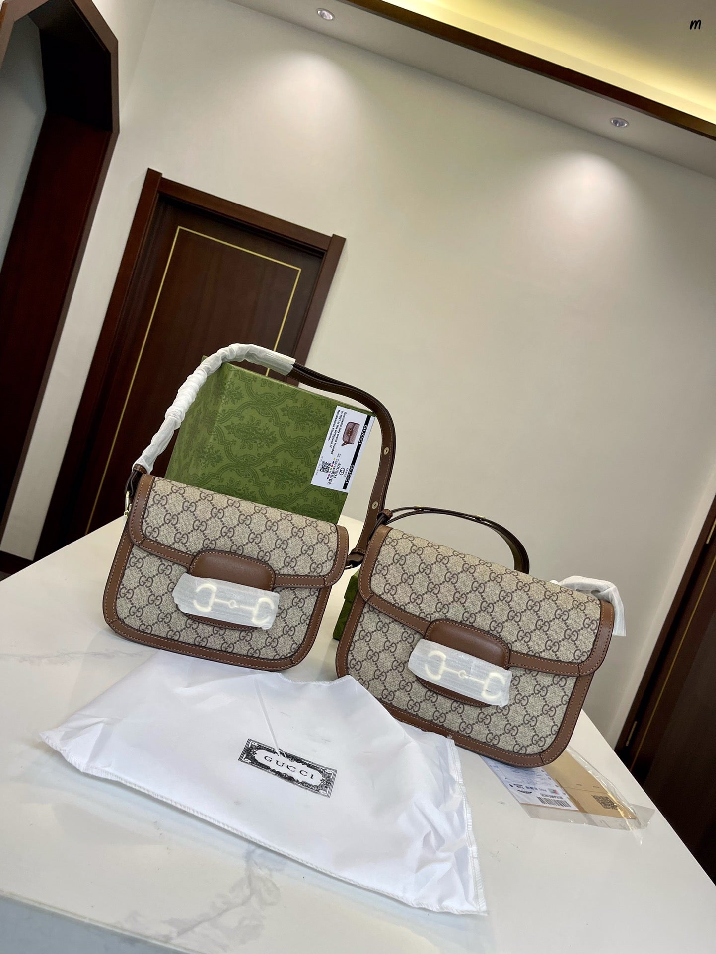 GUCCI BAG 512-1