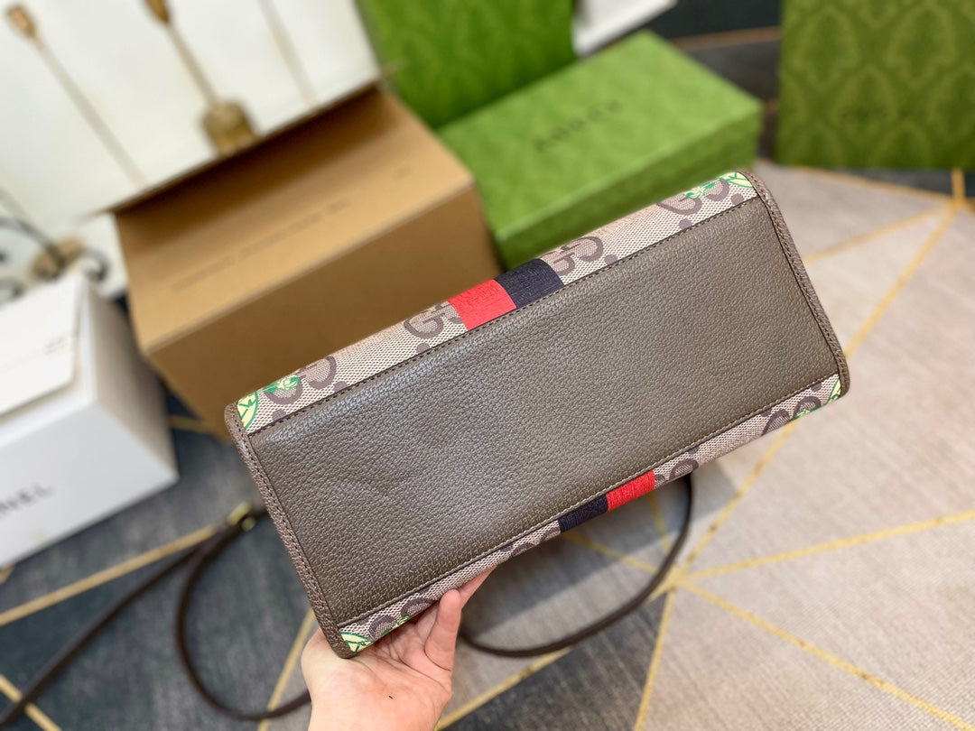 GUCCI BAG 544