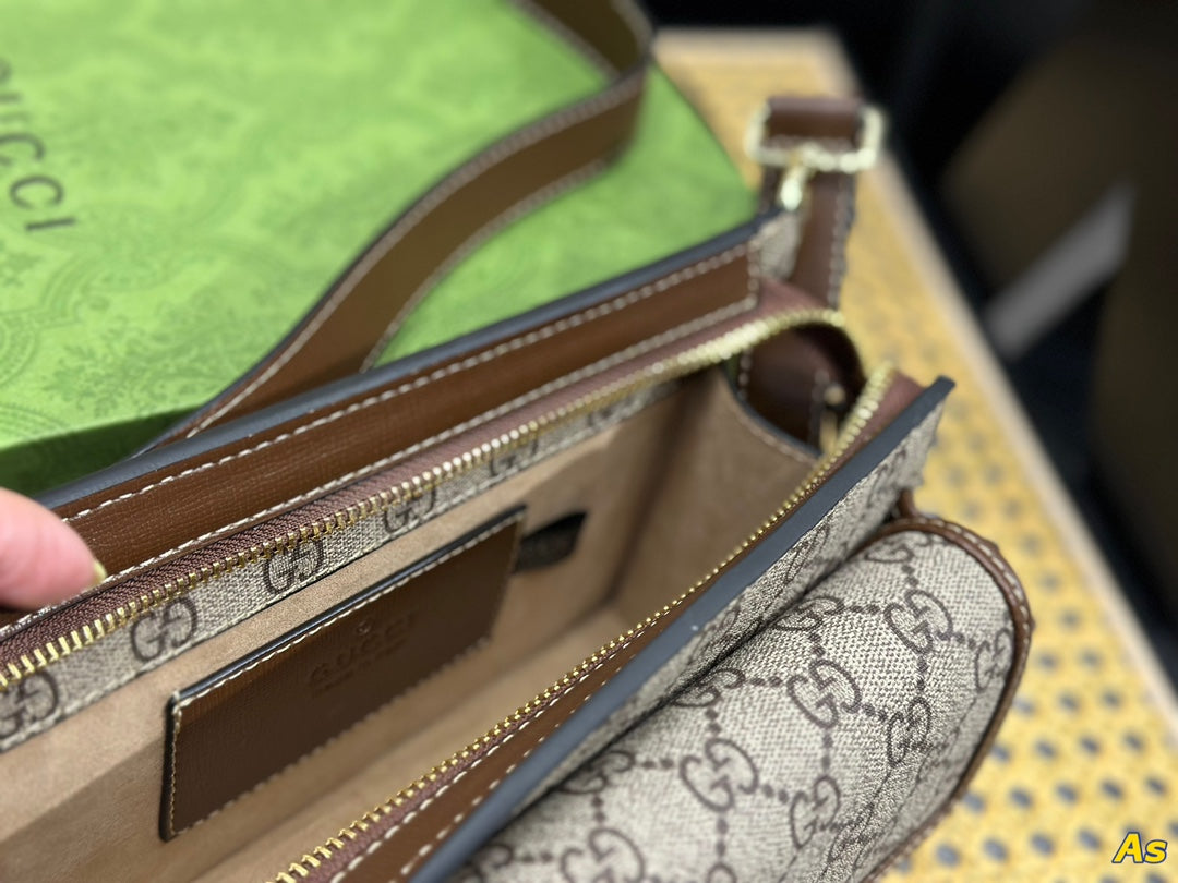 GUCCI BAG 554
